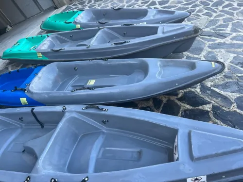 KAYAKS EXCELLENT ETAT 2 PLACES et 1 PLACE