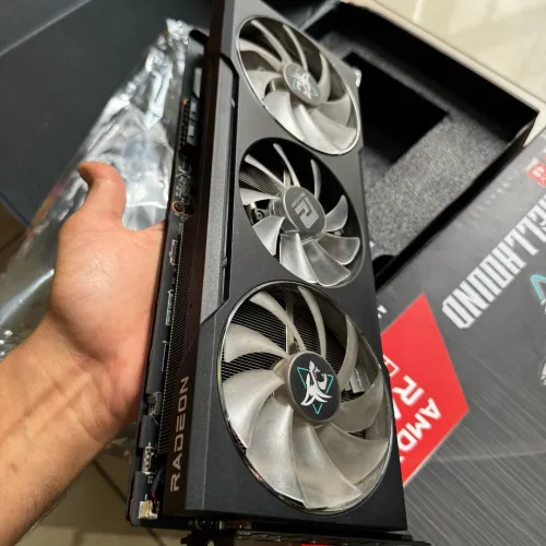 HELLHOUND POWER COLOR  6700 XT 12G 3 FAN