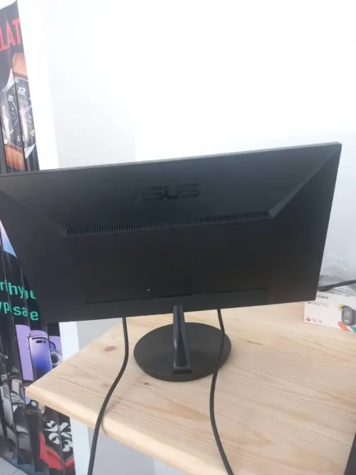 Ecran asus 24 pouce Ecran pc Full Hd 1080p -1090x1080 format de l'ecran 16/9  couleur noir 