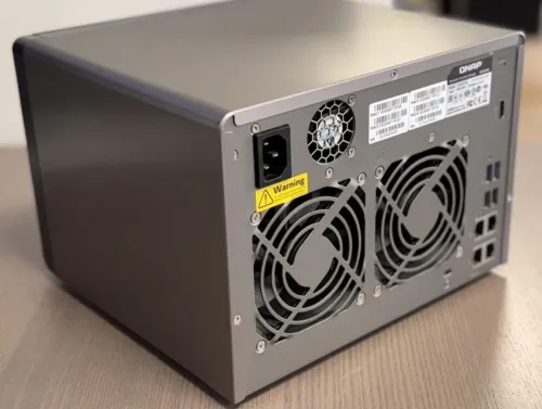 NAS QNAP TS-653 PRO 8go Ram 6 baies 2To