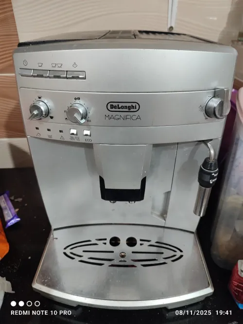 Delonghi magnifica 