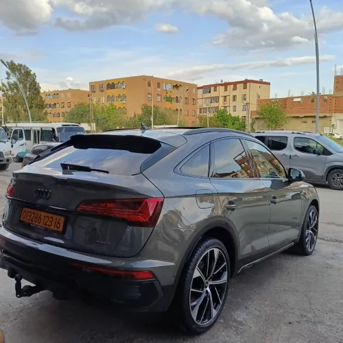 Audi Q5 2023 S lnie