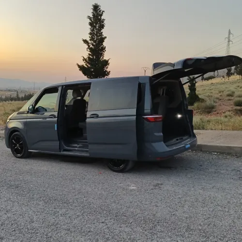 Volkswagen multivane 2024 r line
