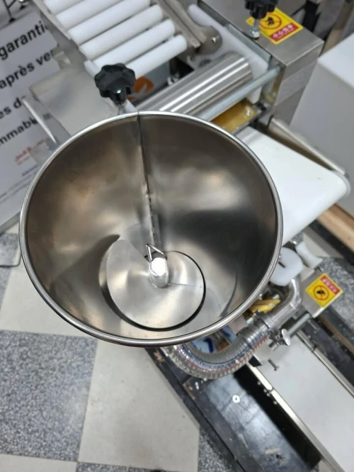 Machine de fabrication de soufflets
