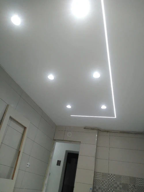 Décoration.. BA13... FAUT PLAFOND.... PVC.. PLACOPLATRE