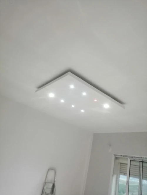 Décoration.. BA13... FAUT PLAFOND.... PVC.. PLACOPLATRE