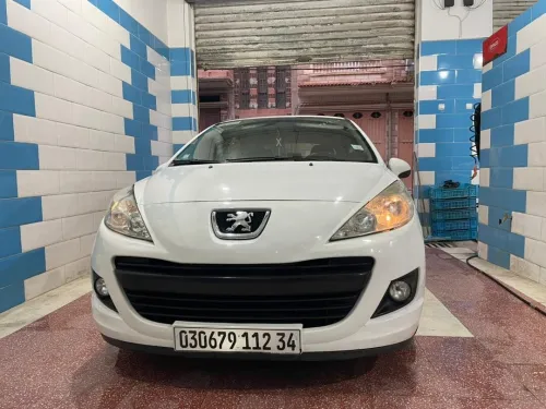 Peugeot 207 2012 Fennec