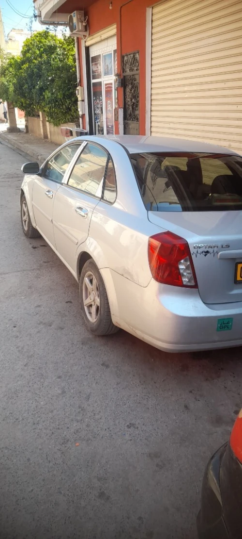 Chevrolet Optra 4 portes 2010 Optra 4 portes