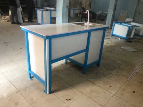 Paillasse (table)laboratoir طاولات المخابر 