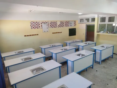 Paillasse (table)laboratoir طاولات المخابر 