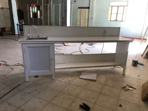 Paillasse (table)laboratoir طاولات المخابر 