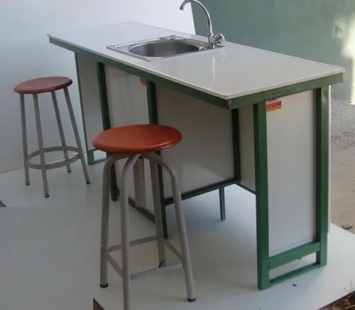 Paillasse (table)laboratoir طاولات المخابر 