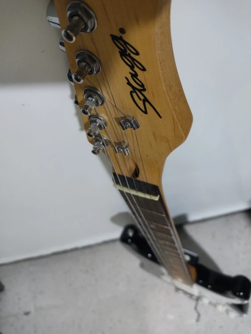 Guitare électrique STAGG S300 BLACK