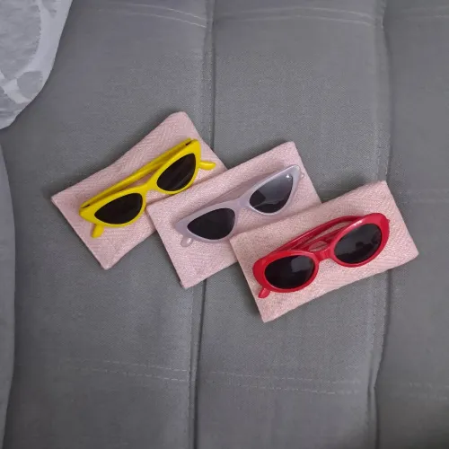 Lunettes de soleil Stradivarius neuves