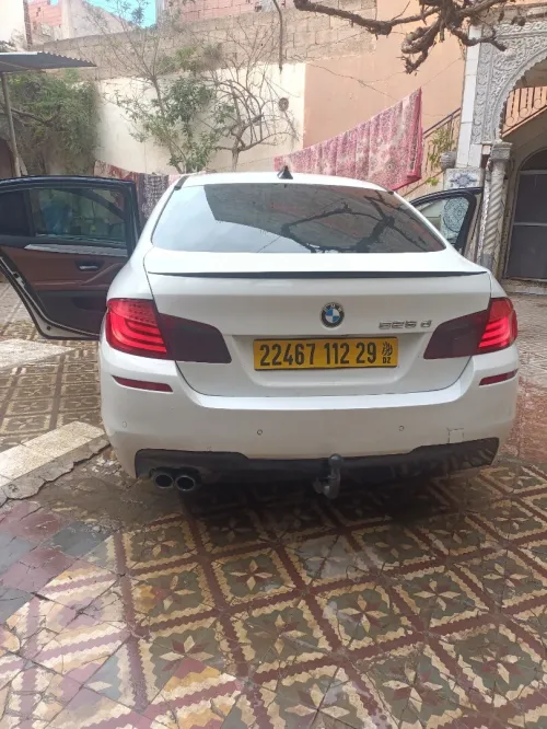 BMW Série 5 2012 525d sport