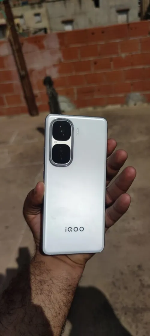 vivo iQOO Neo10