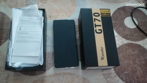 Condor GT70 => RAM 12GB/256GB