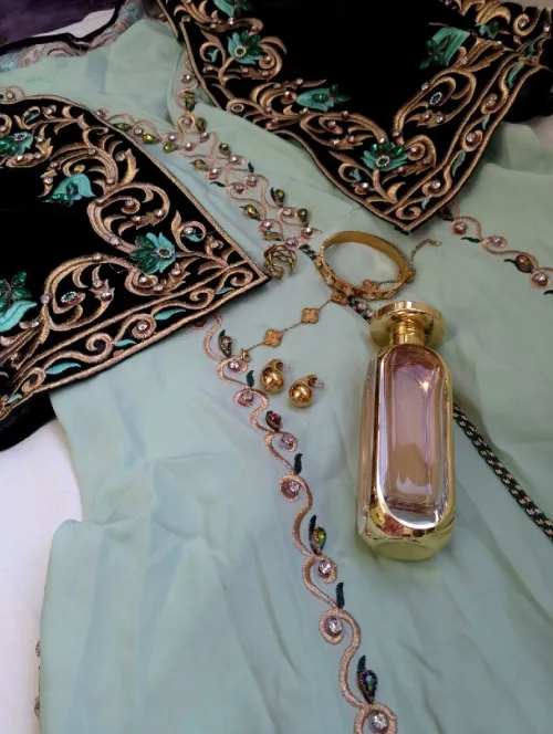 Robe Karakou كاراكو