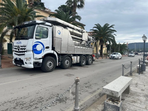 Camion débouchage 