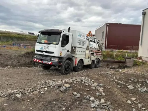 camion debouchage canalisation assainissement debouchage toilette debouchage regarde curage Nettoyag