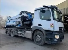 Camion vidange débouchage canalisations