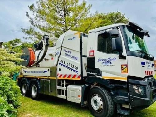 Camion vidange débouchage canalisations nettoyage