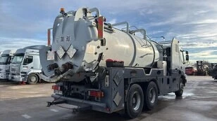 Camion vidange debouchage canalisation de regarde fesse septique