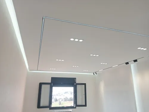 Décoration placoplâtre, peinture, électricités 