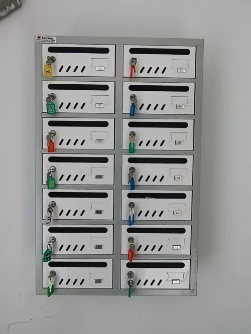 BOÎTES AUX LETTRES COLLECTIVES 
