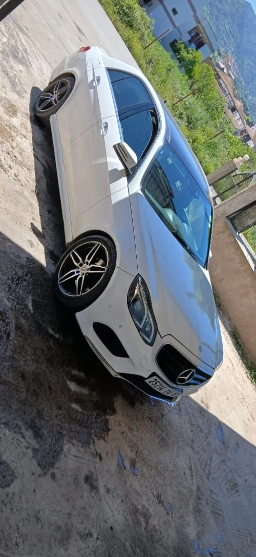 Mercedes Classe E 2014 AVANTGARDE Pack AMG