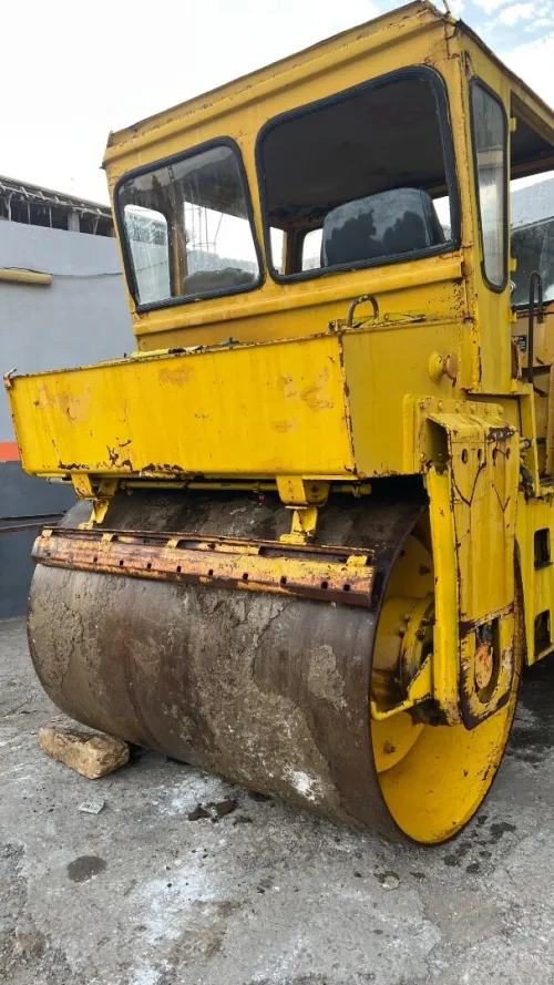 Bomag Compacteur cylindre كومباكتور سيلاندر 1989
