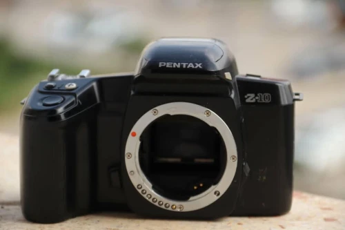 pentax z-10 + 28mm 2.8