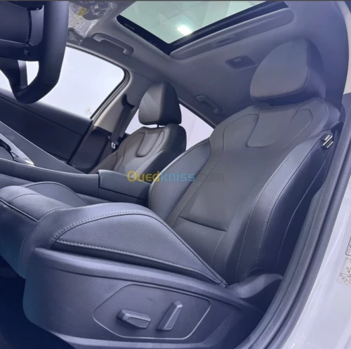 Hyundai Elantra 2025 Premium
