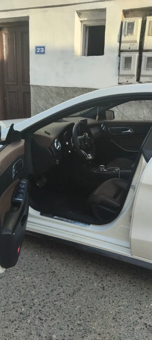 Mercedes CLA 2016 Coupé Exclusif + AMG 