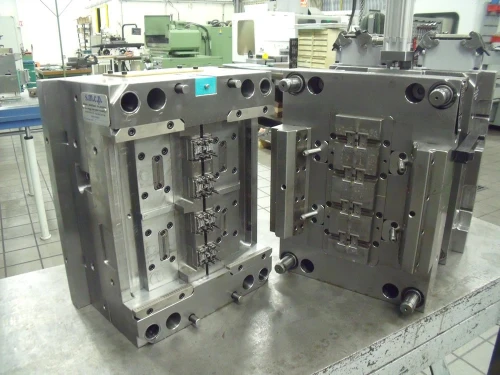 FABRICATION MOULES ET OUTILLAGES