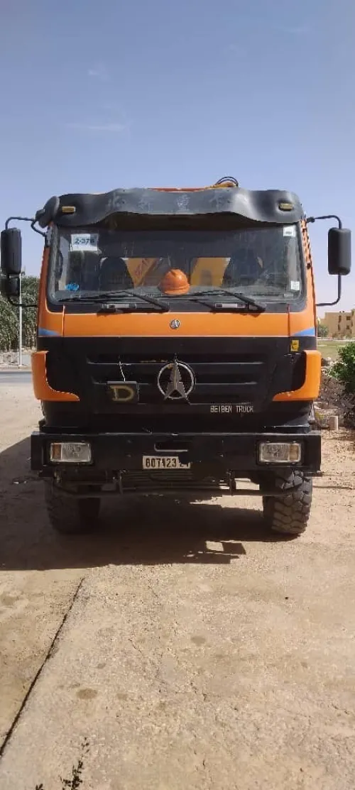 Camion Baiben Camion grue 6x6 2010
