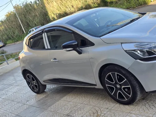 Renault Clio 4 2015 Limited 2