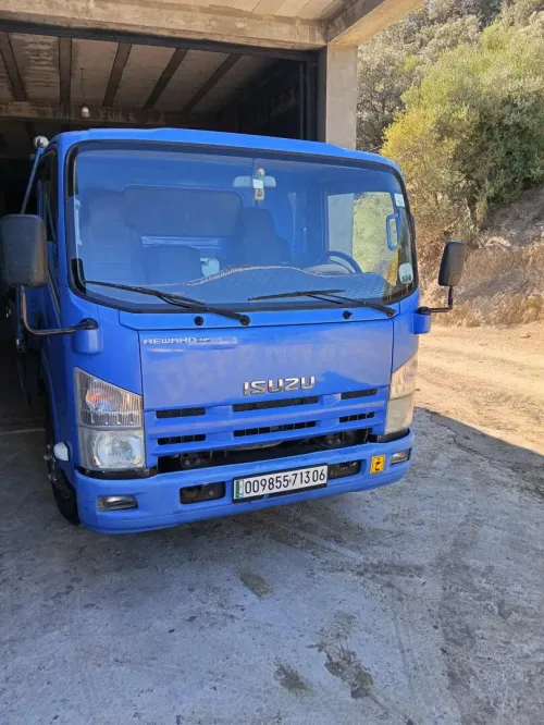 Isuzu Isuzu dépannage 2013