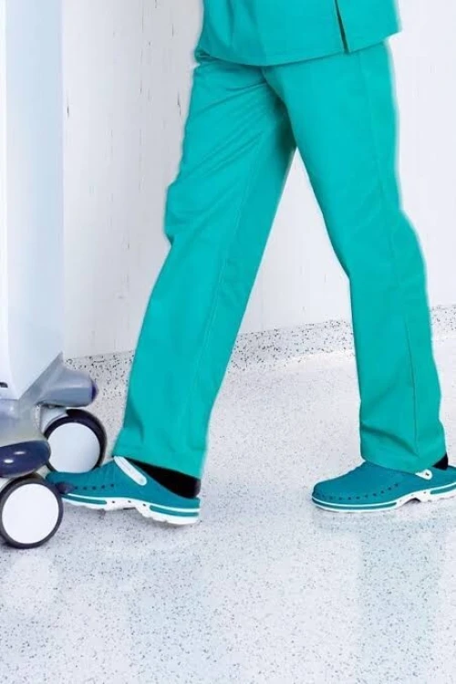 SABOT AUTOCLAVABLE POUR MEDECIN OU CHIRURGIEN 
