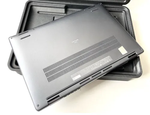 (vendu) Dell Latitude 9450 2-in-1 Ultra7vPro 165U 16 GB 512GB SSD 14"QHD+ Touch AI Laptop X360