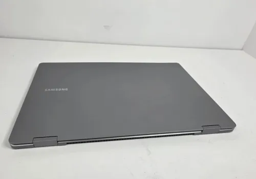 SAMSUNG GALAXY BOOK 5 PRO ULTRA 7-256V 16Go DDR5 512GB NVMe 16" AMOLED TACTIL X360