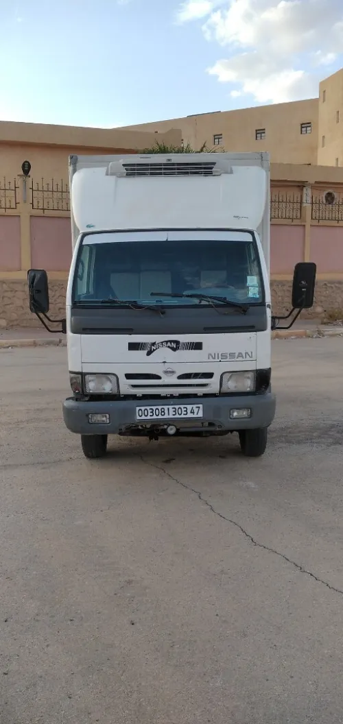 Nissan Cab star 2003