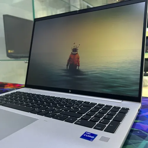 HP ELITEBOOK 860 G10 FHD+ 16" IPS | INTEL I7-1365U | INTEL UHD GRAPHICS | 16GB RAM DDR5 | 512 SSD NVME