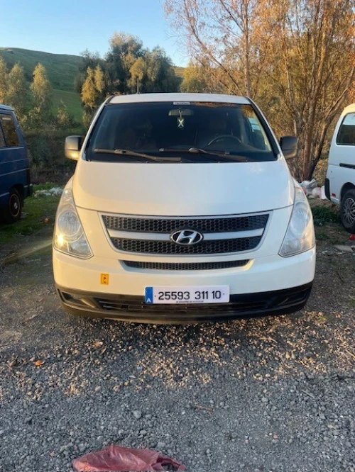 Hyundai H1 2011