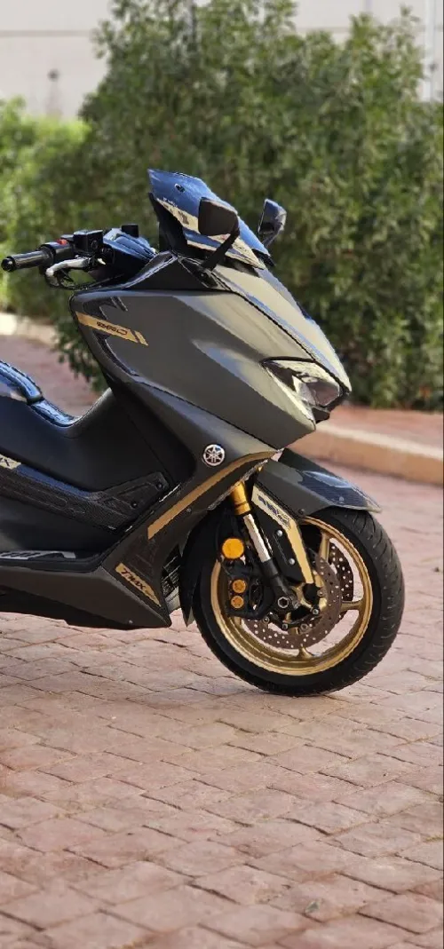 Tmax Yamaha 2021
