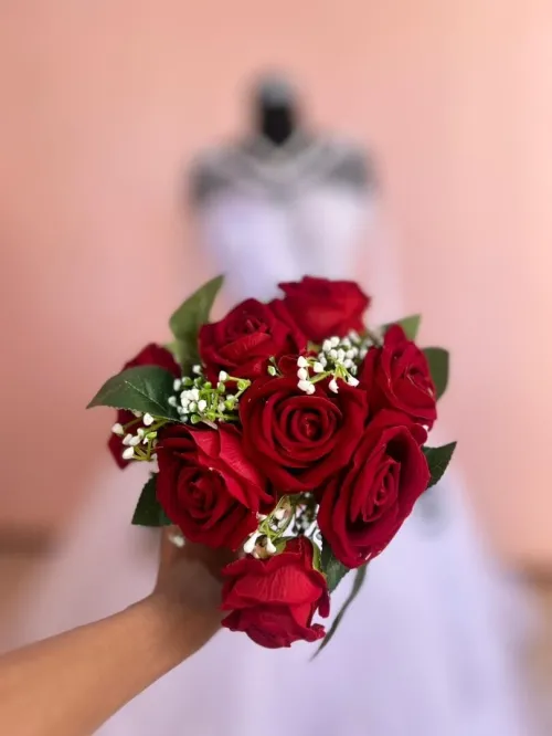boquet de fleurs pour robe blanche 