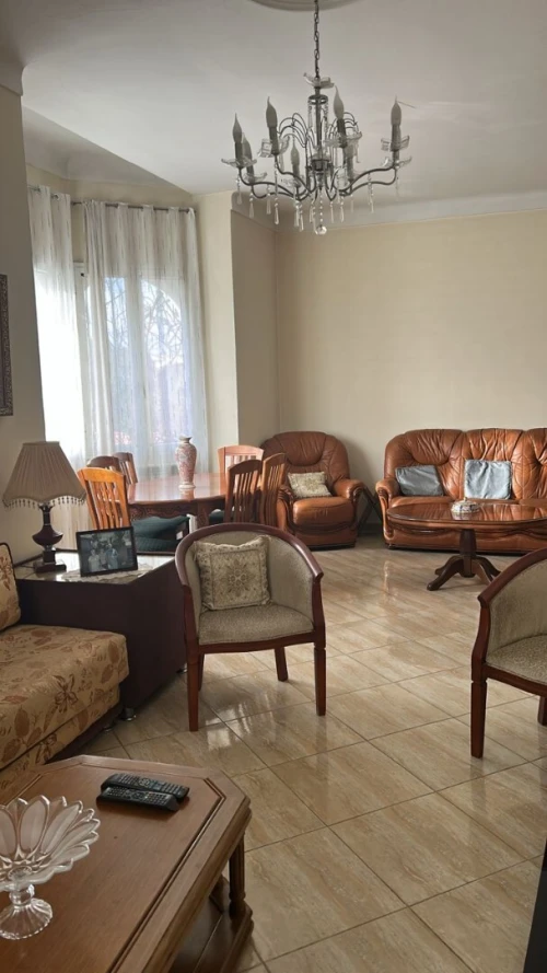 Vente Appartement Niveau de villa F4 Alger El mouradia
