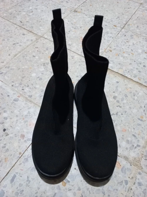 Tres belle paires de chaussure ( bottes )