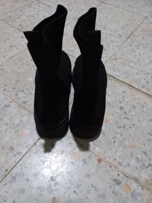 Tres belle paires de chaussure ( bottes )