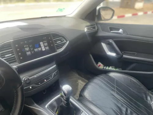 Peugeot 308 2015 Allure